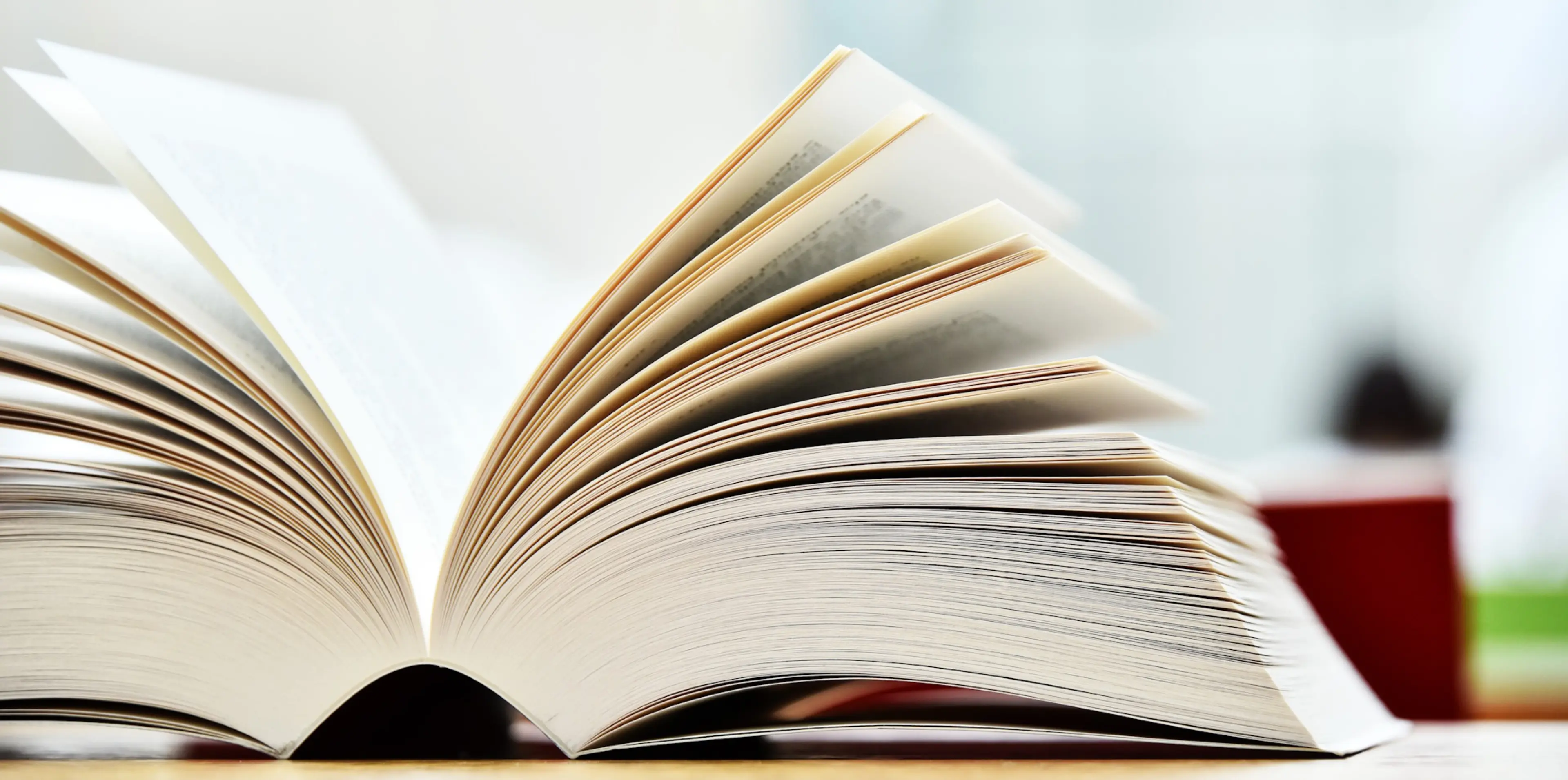 Offenes Buch als Symbol für die Definition von Morbus Fabry